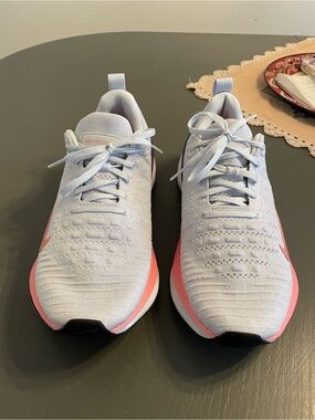 Nike Women's ReactX Running Shoe - Light Grey with Pink & Purple Accents
